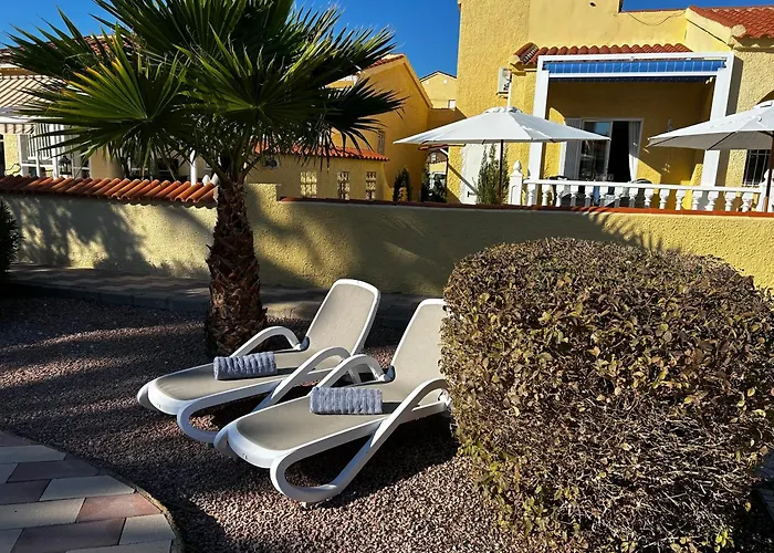 Casa Lily Urb La Marina