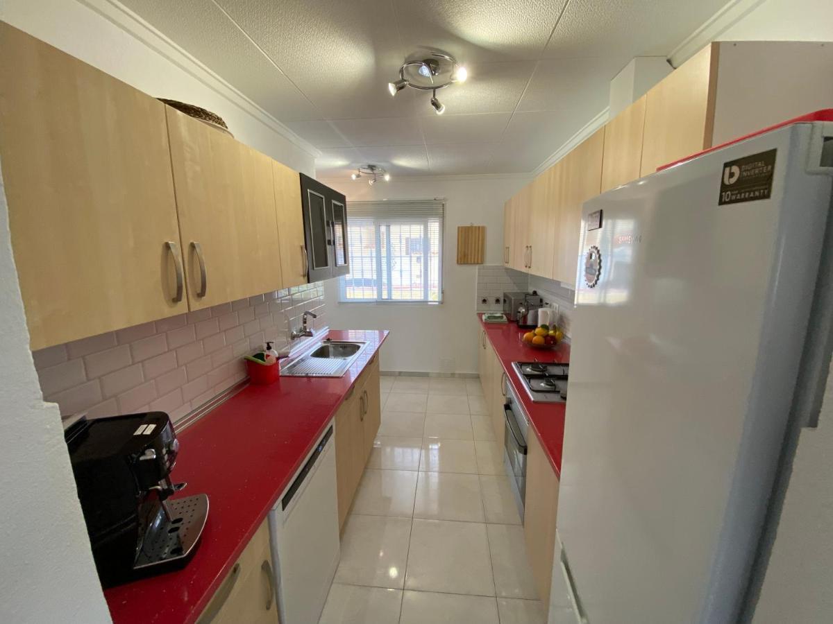 Casa Lily Urb La Marina Vakantiehuis